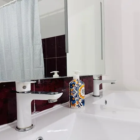 Appartement Sri-indo Paris *